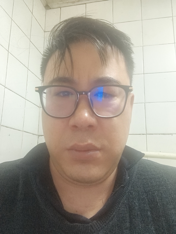 迷失自我的第一张照片--郑州相亲服务中心