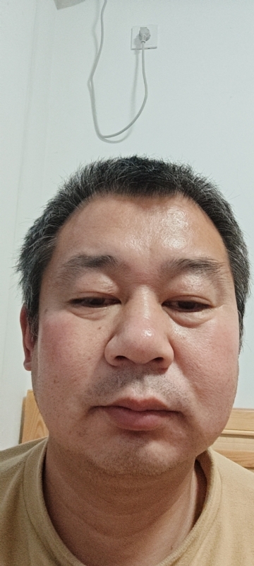 龙万的第一张照片--郑州相亲服务中心