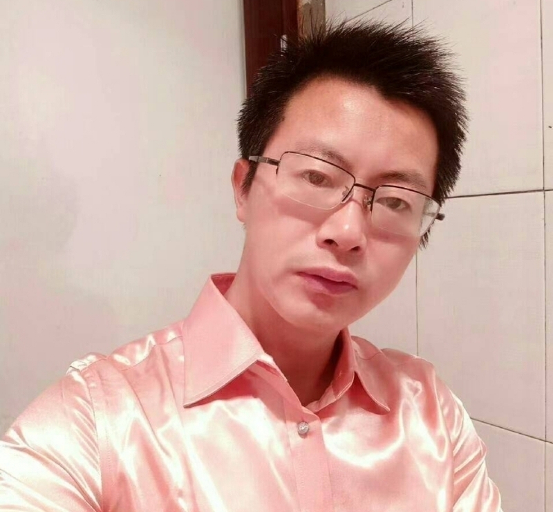 亮亮的第一张照片--郑州相亲服务中心