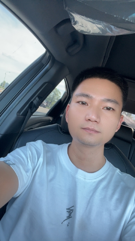 小江的第一张照片--郑州相亲服务中心