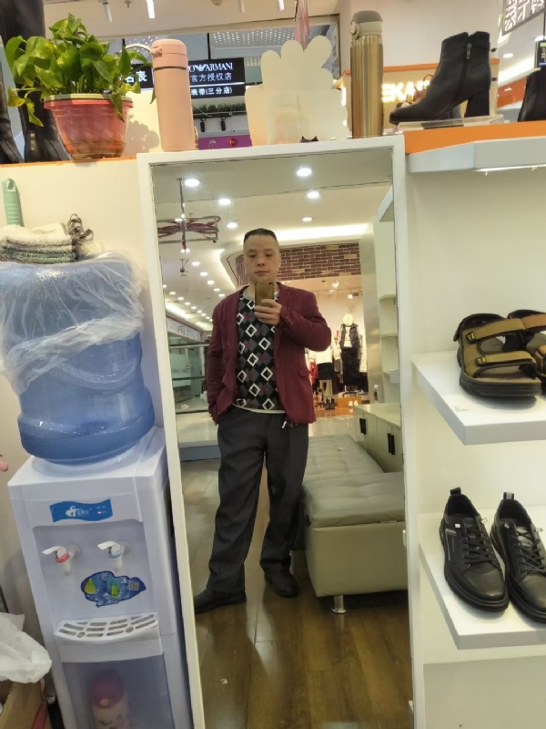 真诚征婚的第四张照片--郑州相亲服务中心