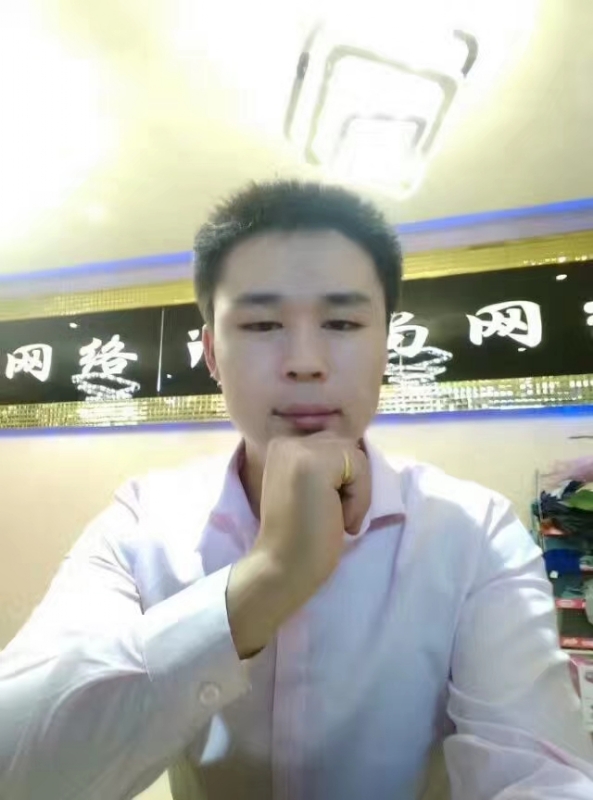 沉默寡言的第一张照片--郑州相亲服务中心