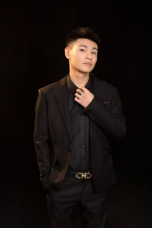 刘小船的第一张照片--郑州相亲服务中心