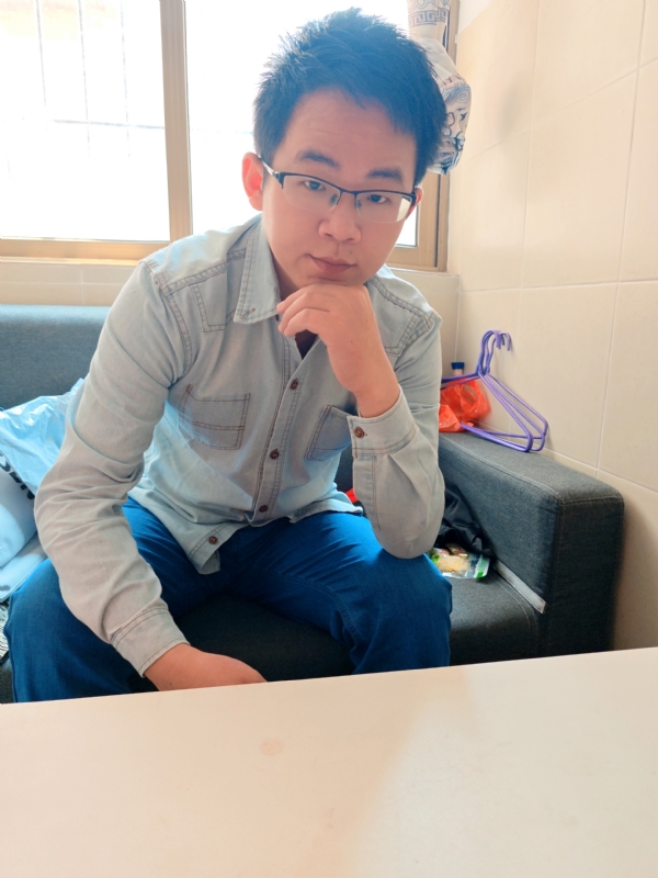 红尘一粟的第一张照片--郑州相亲服务中心