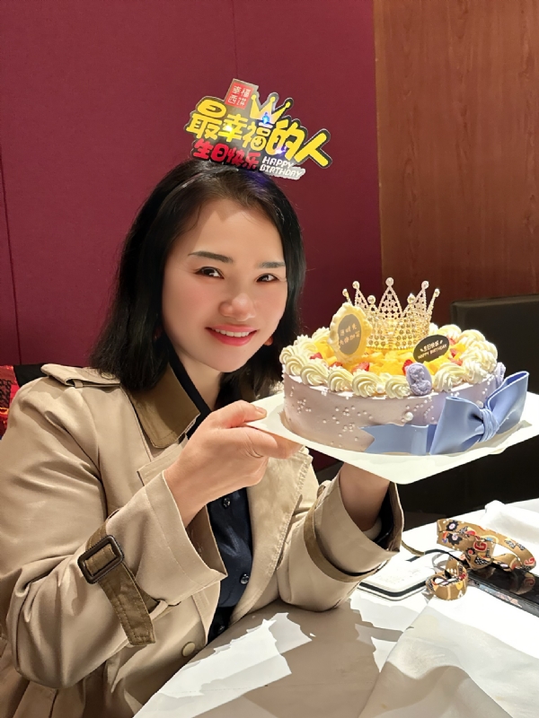 Apple的第一张照片--郑州相亲服务中心