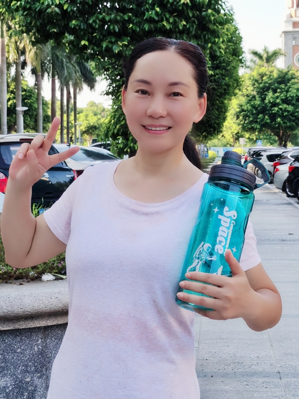 艳阳天的第三张照片--郑州相亲服务中心