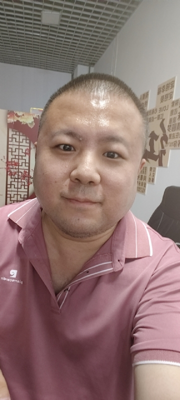 漫步星辰的第一张照片--郑州相亲服务中心