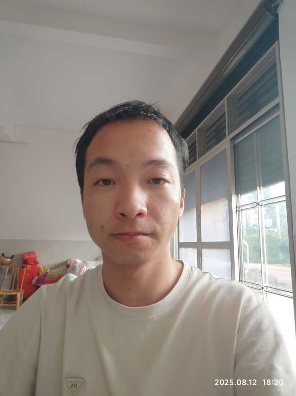 杨培鑫的第一张照片--郑州相亲服务中心