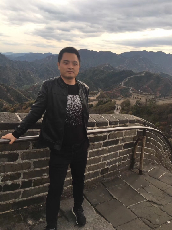 海阔天空的第一张照片--郑州相亲服务中心