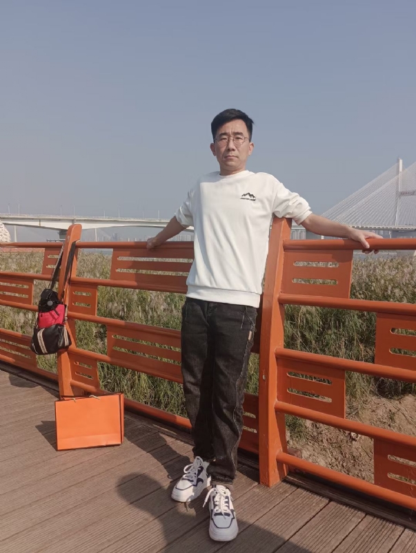 黑白的第一张照片--郑州相亲服务中心