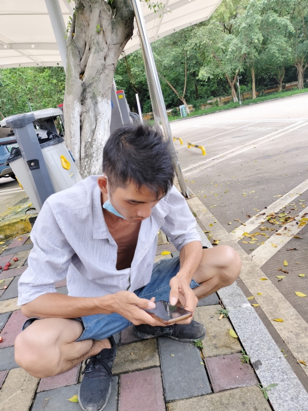 太累了的第一张照片--郑州相亲服务中心