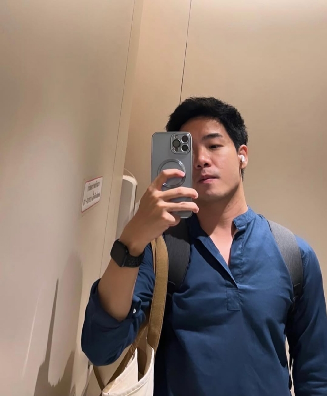 海与浪的第一张照片--郑州相亲服务中心