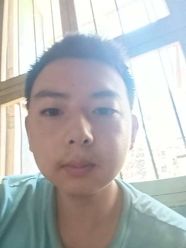 小黄的第二张照片--郑州相亲服务中心