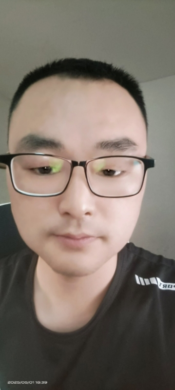 潮湿的心的第一张照片--郑州相亲服务中心