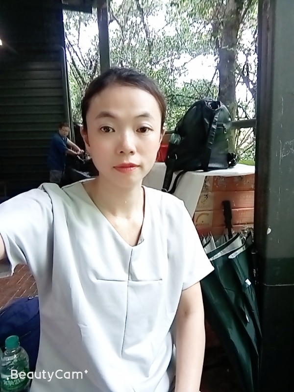 vivi的第一张照片--郑州相亲服务中心
