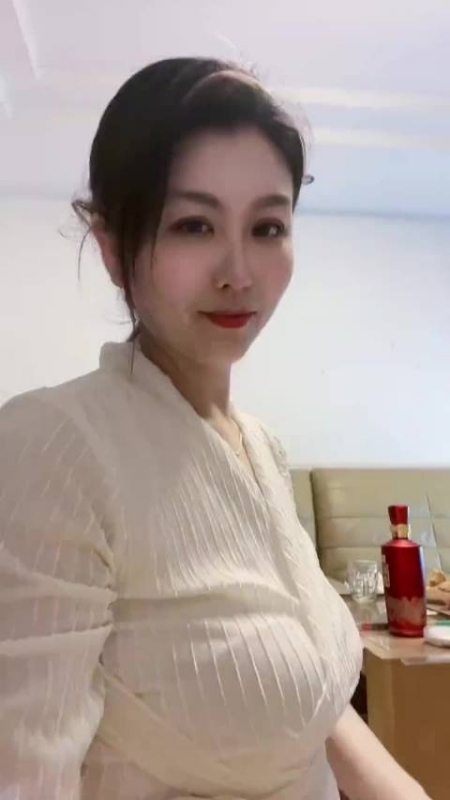 钕钕的第一张照片--郑州相亲服务中心