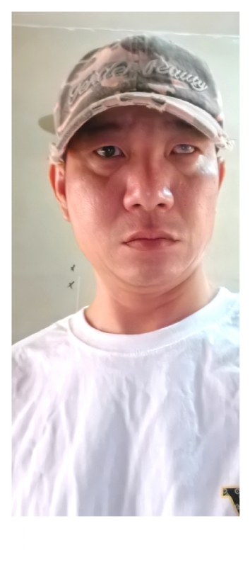 小心做人的第三张照片--郑州相亲服务中心