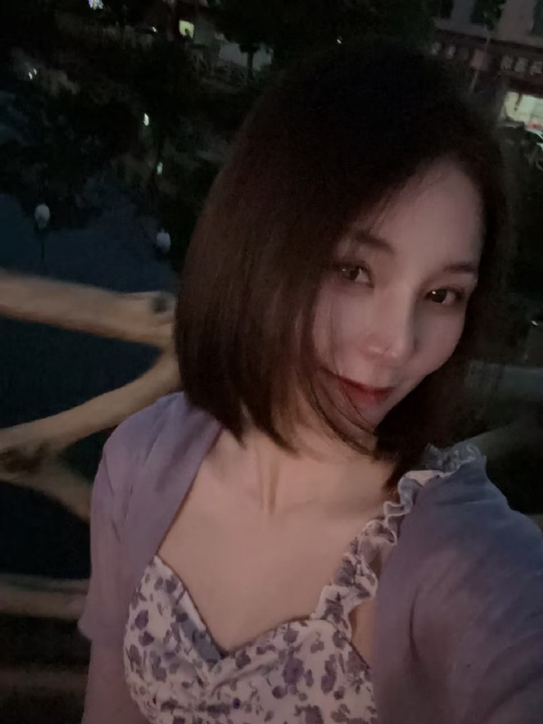 小小的第三张照片--郑州相亲服务中心