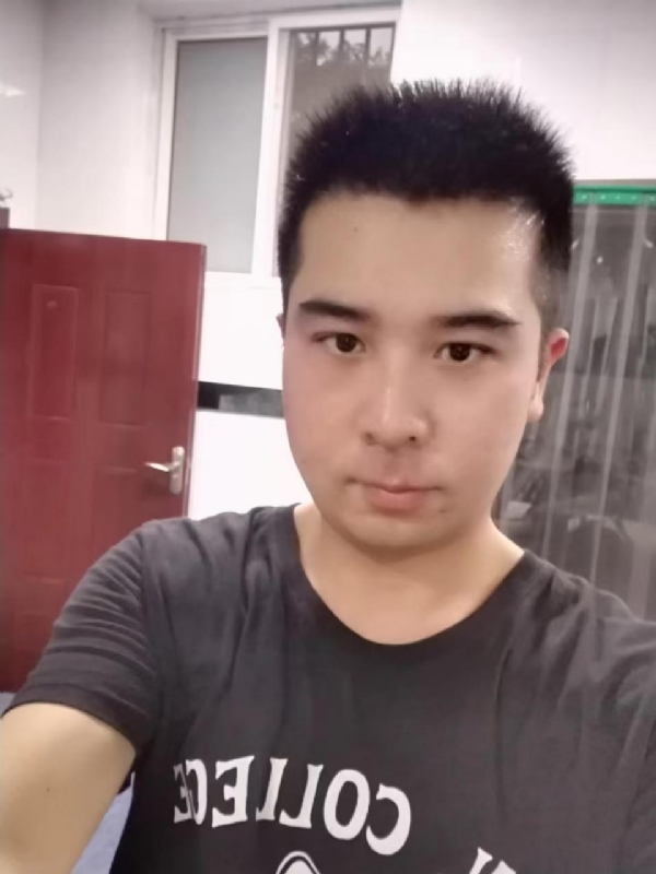 89WANG的第一张照片--郑州相亲服务中心