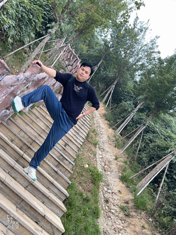 择一人白头偕老的第二张照片--郑州相亲服务中心