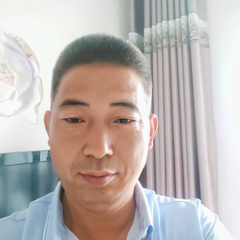 雨中漫步的第一张照片--郑州相亲服务中心