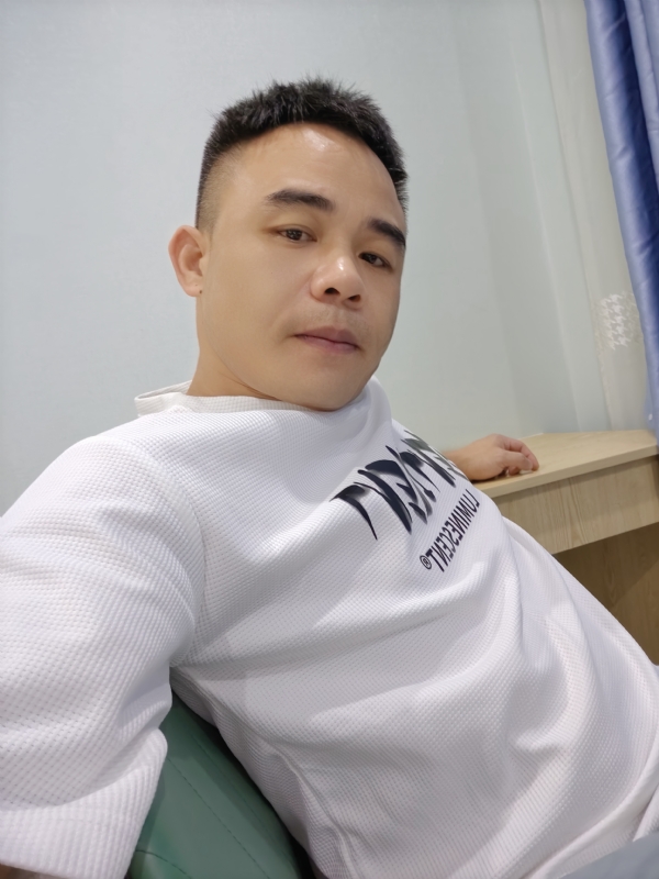 下一站的我的第二张照片--郑州相亲服务中心