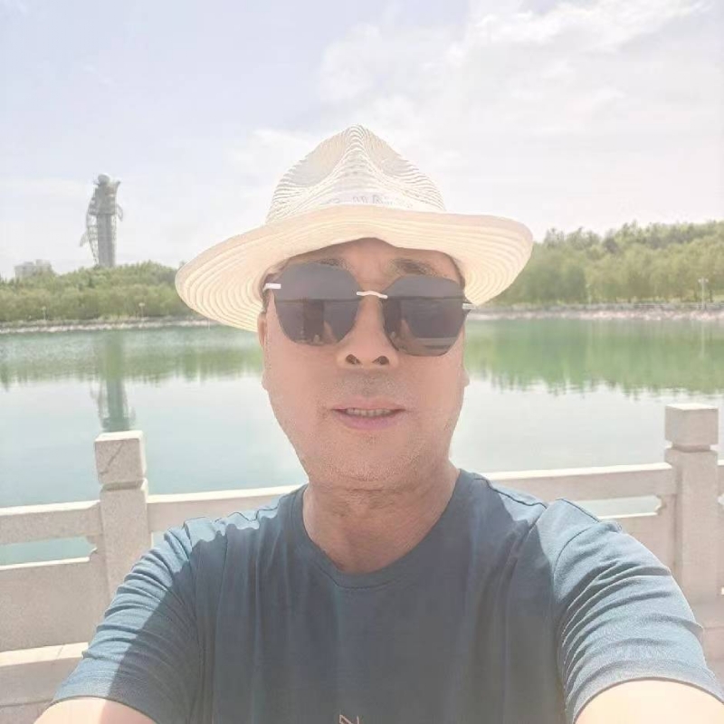 有钱人的第二张照片--郑州相亲服务中心