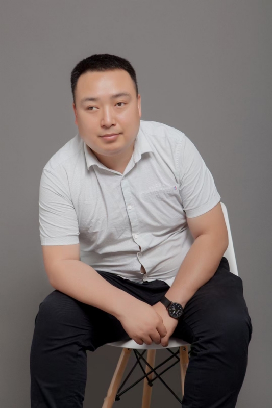 带着梦想去旅行的第一张照片--郑州相亲服务中心