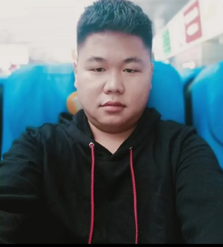 黄斌的第一张照片--郑州相亲服务中心