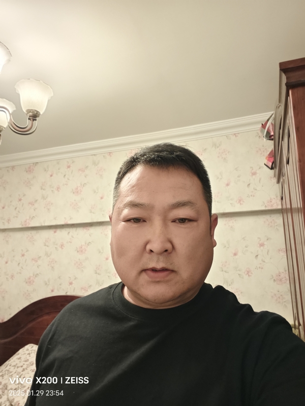 峰哥的第一张照片--郑州相亲服务中心