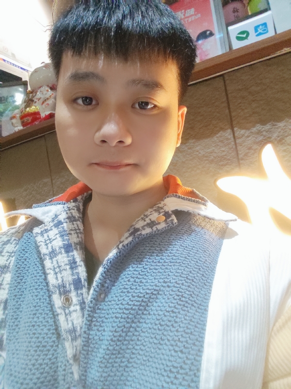 侯侯的第一张照片--郑州相亲服务中心