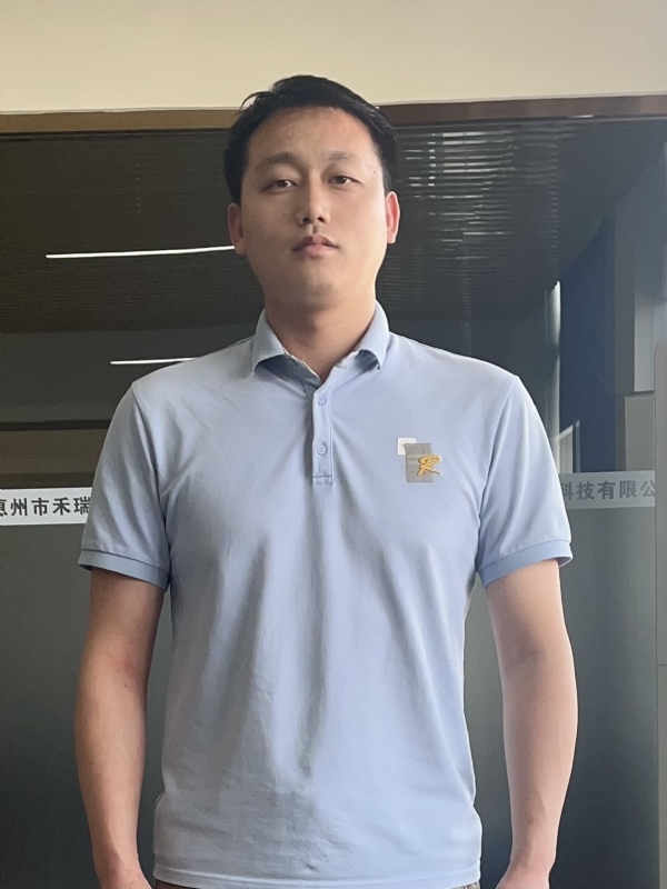 鹊桥的第一张照片--郑州相亲服务中心