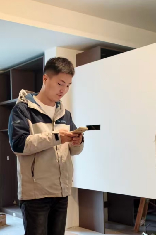 熊展的第一张照片--郑州相亲服务中心