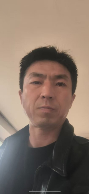 英峰的第四张照片--郑州相亲服务中心